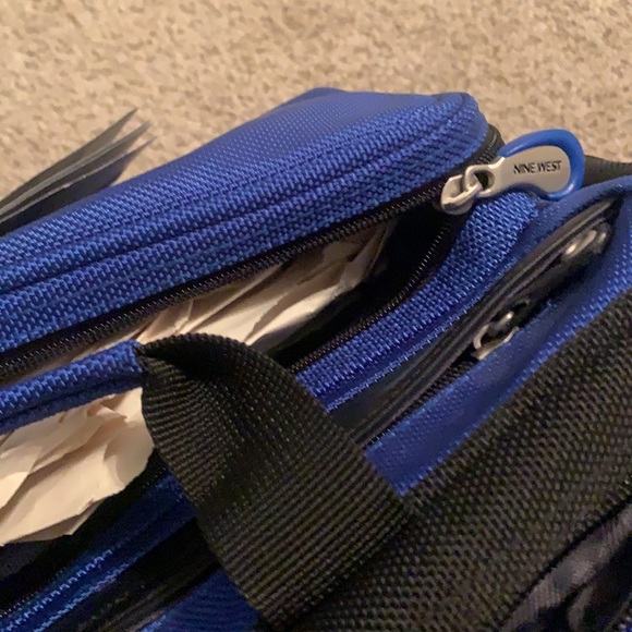 Brand New Nine West Blue Travel Bag Never Used With Original Tags! Vintage 15 yo - Picture 12 of 16